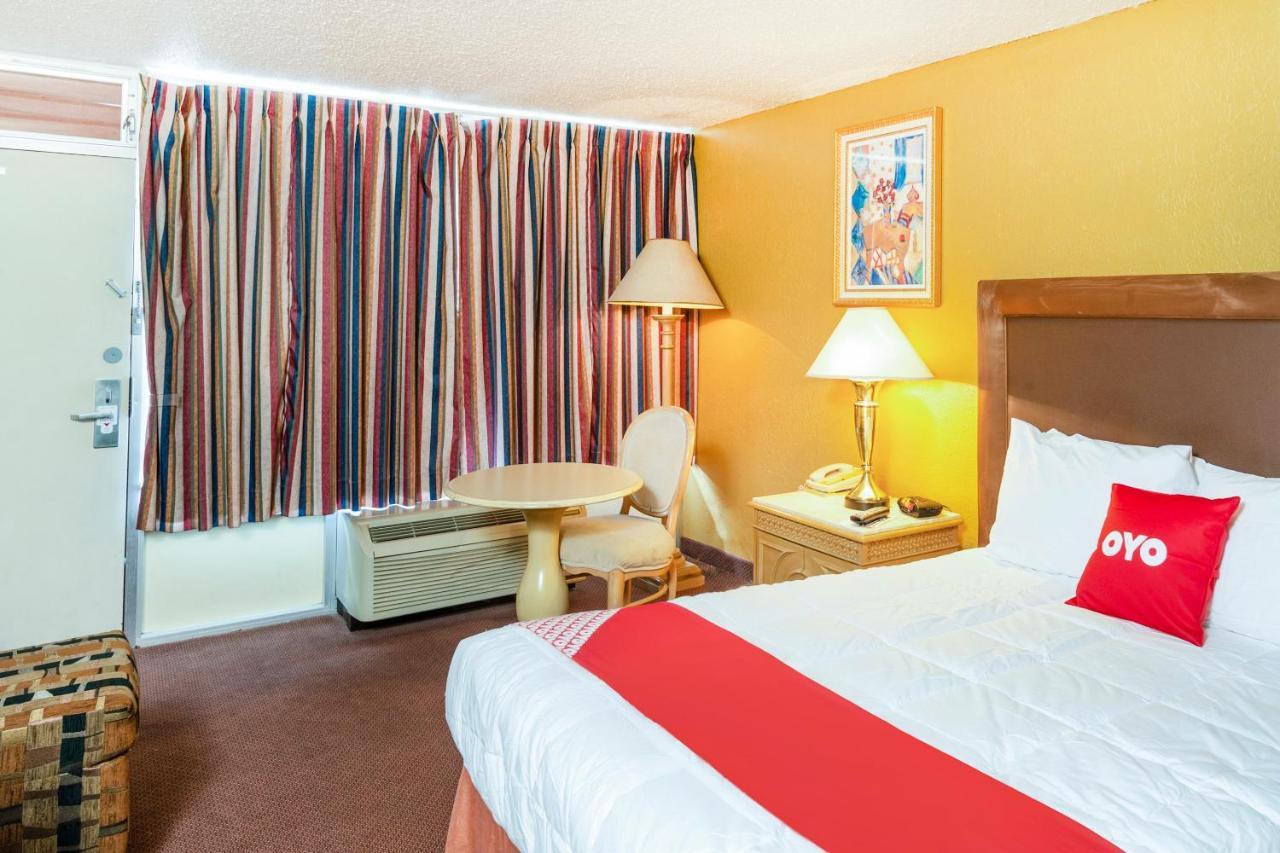 Oyo Hotel Guymon Ok Us-64 ภายนอก รูปภาพ